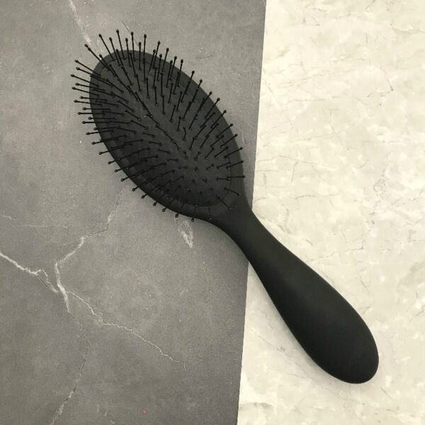 paddle hair brush