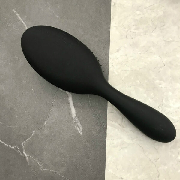 paddle hair brush