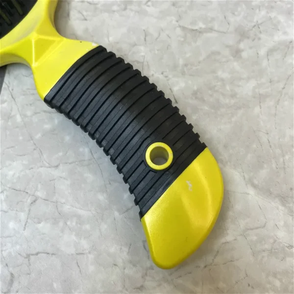 Ergonomic Paddle Hair Brush with Soft-Touch Handle and Vibrant Finish - Image 4