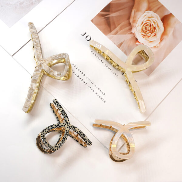 Luxury Shimmer Jaw Clip - Image 2