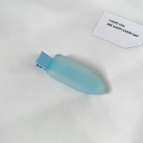 Chic No Crease Hair Clips in Jelly Translucent Colors - Image 5