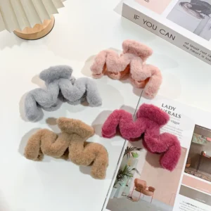 Fuzzy Wave Fabric Hair Claw