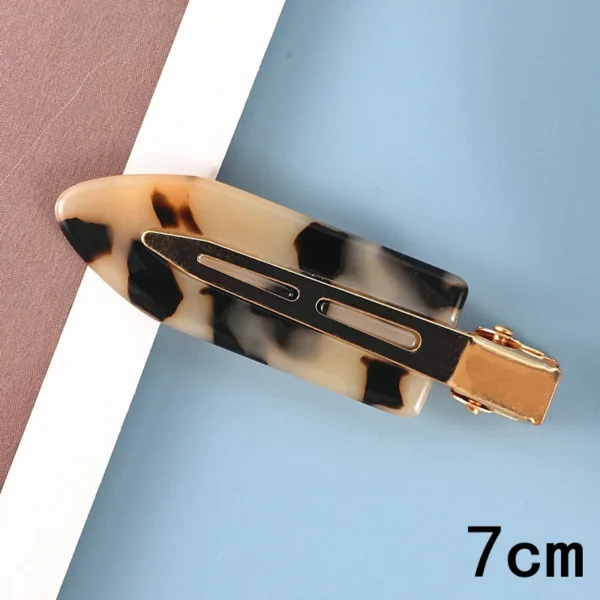 Heart-Carved Acetate No-Crease Duckbill Hair Claw - Image 3