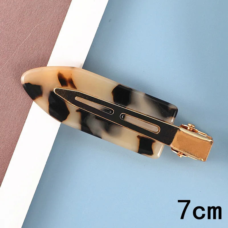 Heart-Carved Acetate No-Crease Duckbill Hair Claw - Image 3