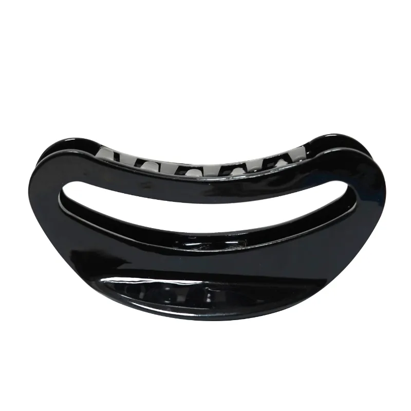 Elegant Glossy Black Crescent Hair Claw - Image 5